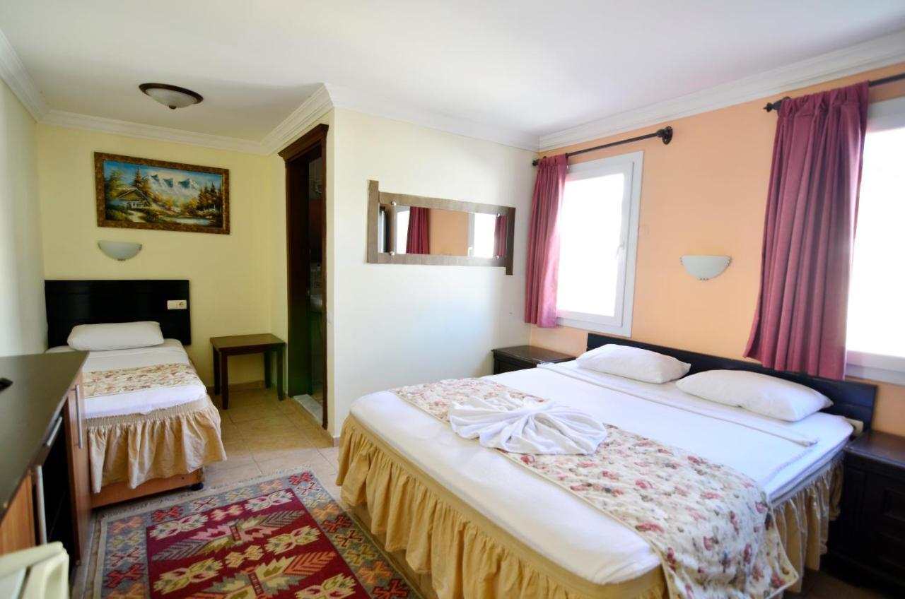 Deluxe Triple Room,1238135668:JPEG